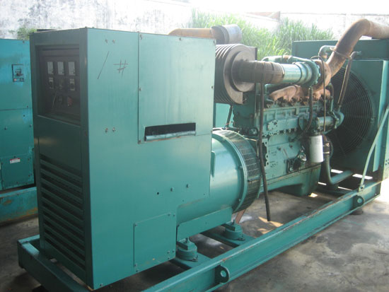 金湾租赁发电机- 发电机碳刷磨损的原因是什么