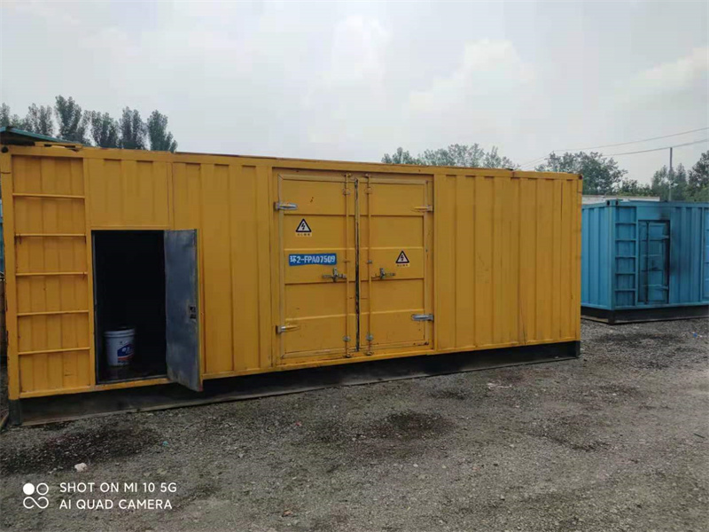 金湾200KW柴油发电机组需要配备什么型号的电缆线？