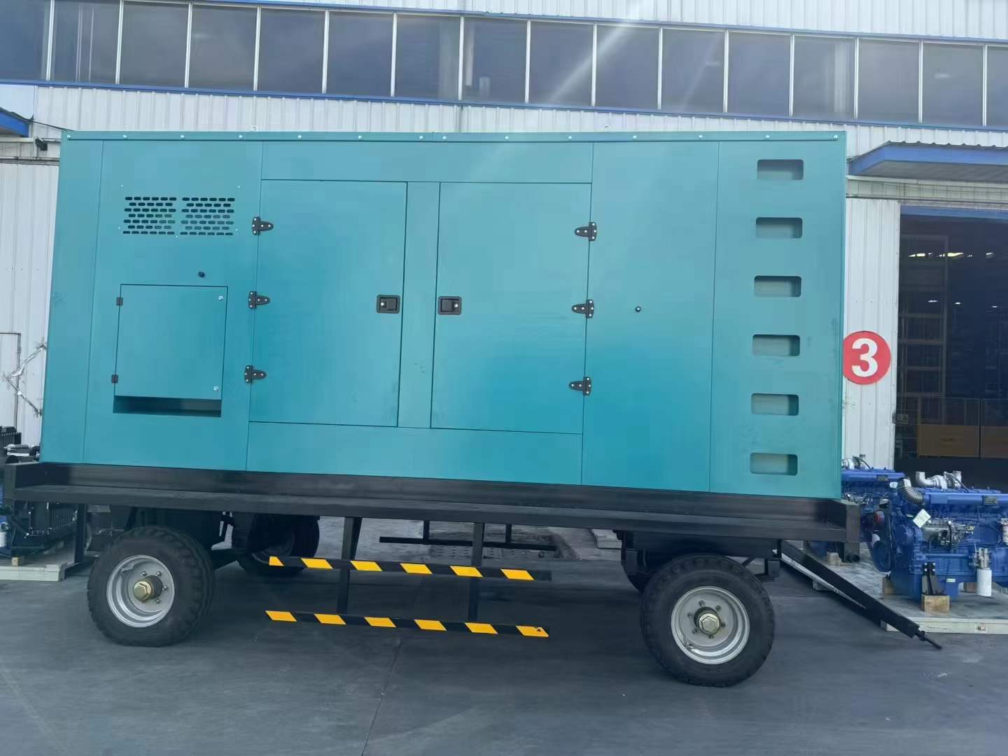 金湾2500KVA 负载启动电流大概是多少？