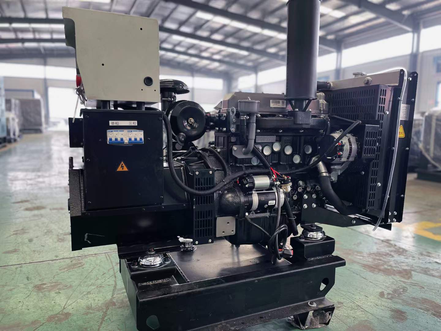 金湾如何降低电感性负载对发电机的影响？