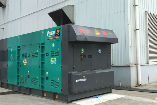 金湾燃油滤清器的更换流程是怎样的？