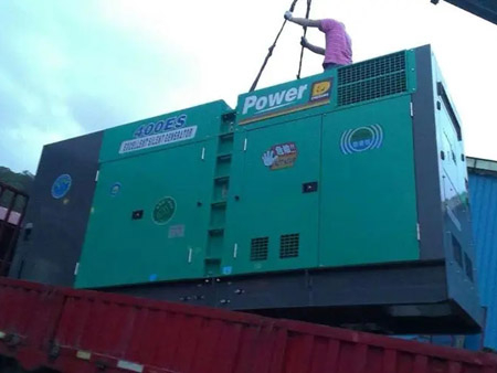 金湾柴油发电机组转速不稳定时，如何对发动机进行维护？