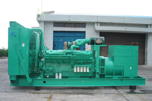 金湾工厂发电机应急发电时如何更准确地检查发电机状态？